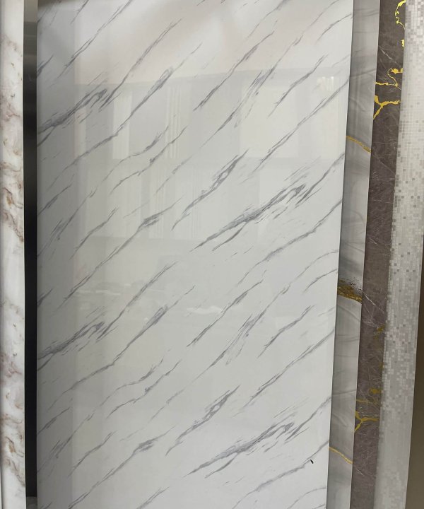 Bianco Vena 244x122 cm 2.8 mm beyaz PVC mermer duvar paneli levha görünümü