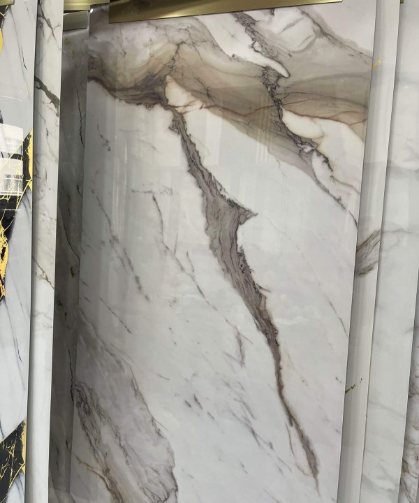 Desert Sand 244x122 cm 2.8 mm krem tonlu PVC mermer duvar paneli levha görünümü